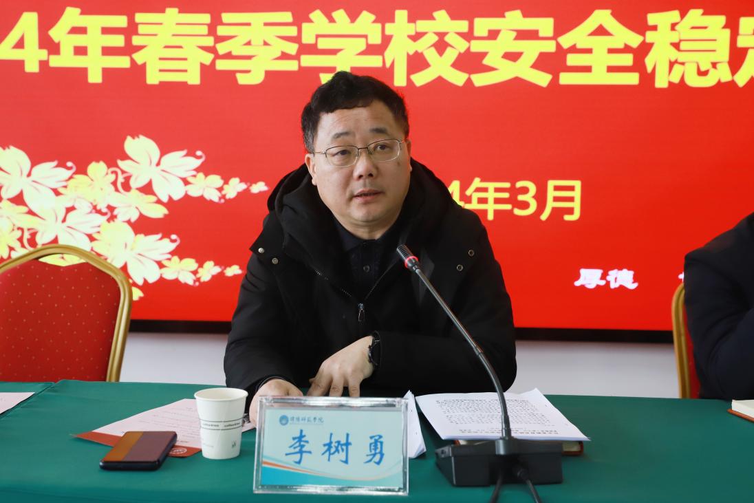 说明: http://www.mnu.cn/__local/4/19/A9/6483330218AE64A7160E4676AAB_50D056AE_13BEC.jpg